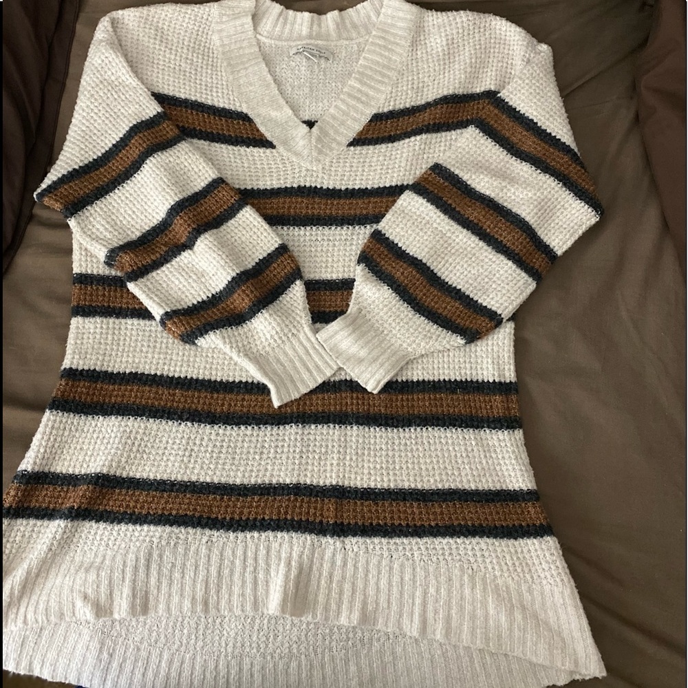 Multicolored V-neck sweater